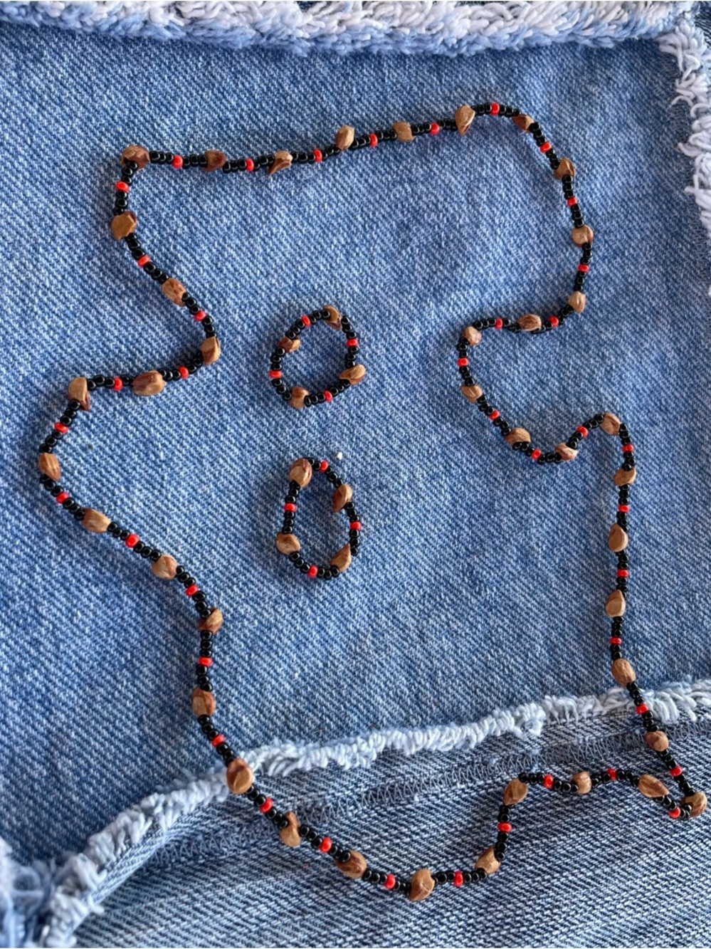 ♦️ Vintage | Handmade Seed Bead & Seeds Necklace and Rings - Picture 2 of 3